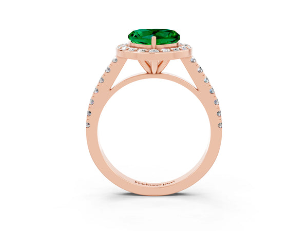 Rose gold Heart Cut Emerald Halo Ring with Round Pavé Split Shank and Prong Setting
