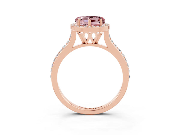 Rose gold Heart Cut Halo Round Diamond Pavé Band with Four-Prong Setting