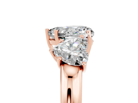 Rose gold Heart Cut Moissanite Three-Stone Ring with Four-Prong Setting and Classic Band_5