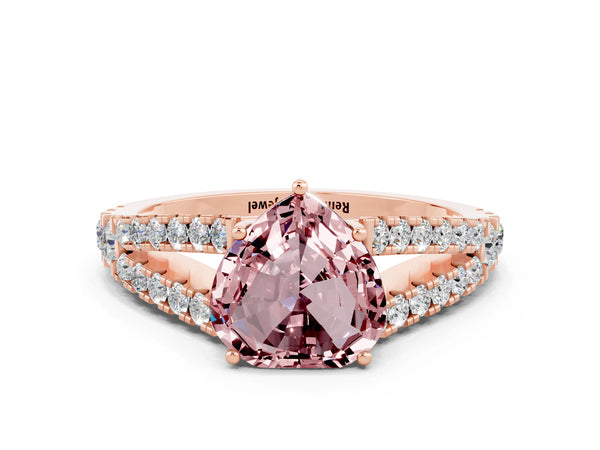 Rose gold Heart Cut Morganite Split Shank Pavé Engagement Ring with Four-Prong Setting