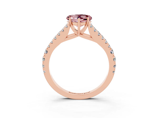 Rose gold Heart Cut Morganite Split Shank Pavé Engagement Ring with Four-Prong Setting