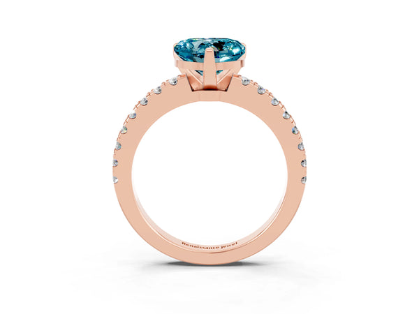 Rose gold Heart Cut Solitaire Diamond with Pavé Band and Four-Prong Setting