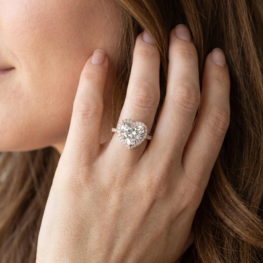 Rose gold Heart Halo Twist Band with Four-Prong Setting