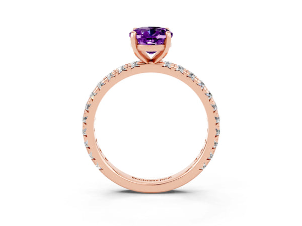 Rose gold Oval Cut Amethyst Pavé Solitaire Ring with Round Band and Prong Setting
