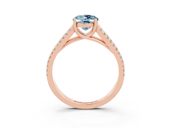 Rose gold Oval Cut Aquamarine Solitaire Engagement Ring with Split Shank Pavé Band