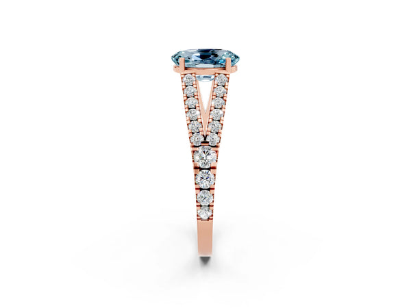 Rose gold Oval Cut Aquamarine Split Shank Pavé Engagement Ring with Four-Prong Setting