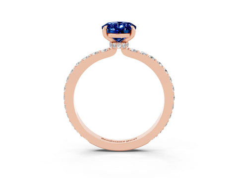 Rose gold Oval Cut Blue Sapphire Solitaire Engagement Ring with Pavé Band and Four-Prong Setting_3