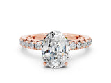 Rose gold Oval Cut Cut Diamond Pavé Band with Four-Prong Setting