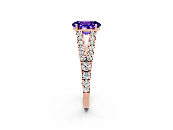 Rose gold Oval Cut Tanzanite Split Shank Engagement Ring with Round Pavé and Prong Setting