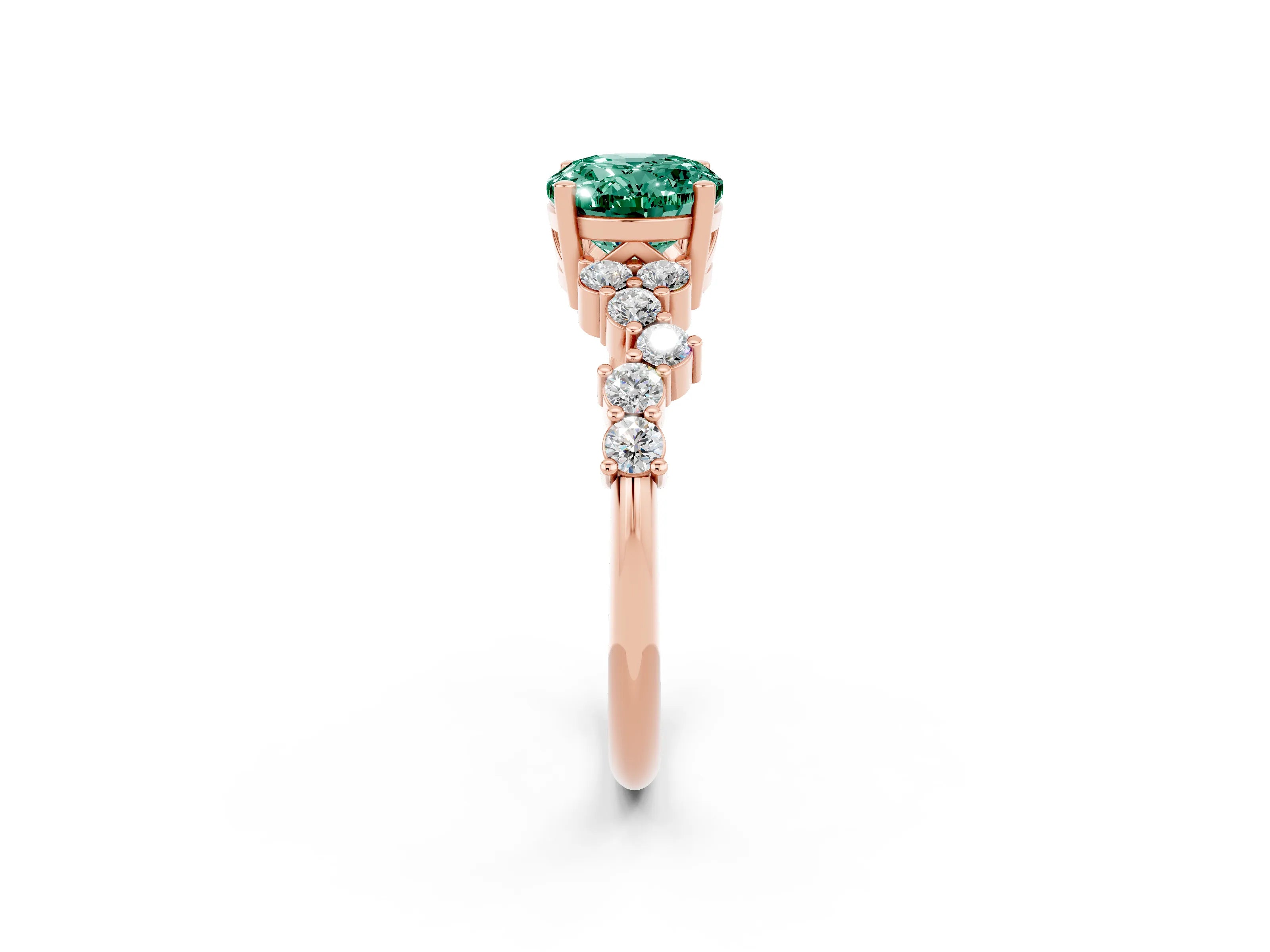Rose gold Oval Cut Diamond Cluster Pavé Band with Four-Prong Setting_2