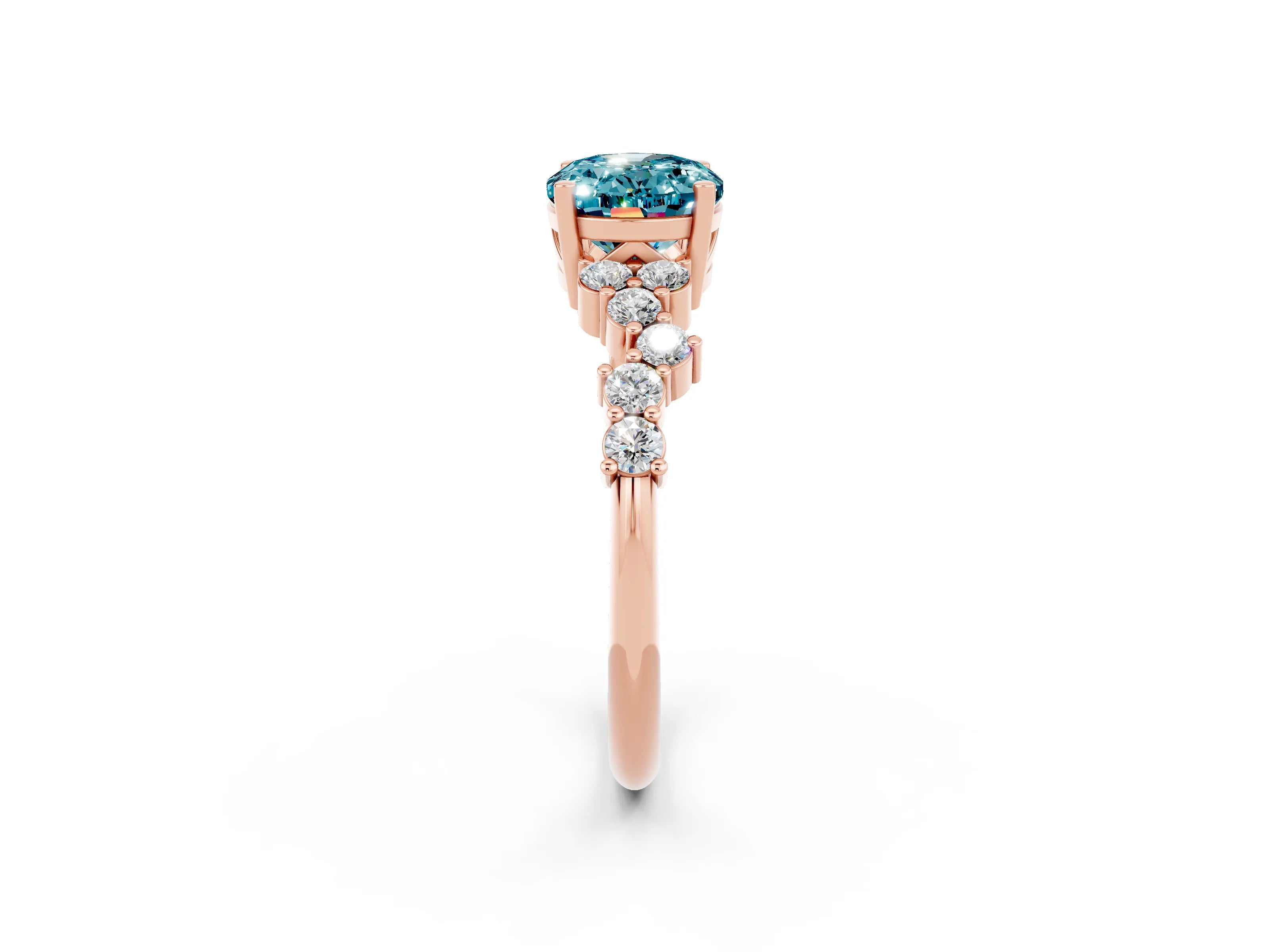 Rose gold Oval Cut Diamond Cluster Pavé Band with Four-Prong Setting_2
