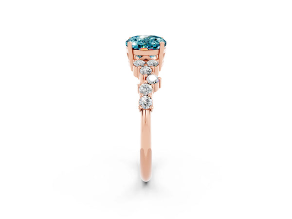 Rose gold Oval Cut Diamond Cluster Pavé Band with Four-Prong Setting