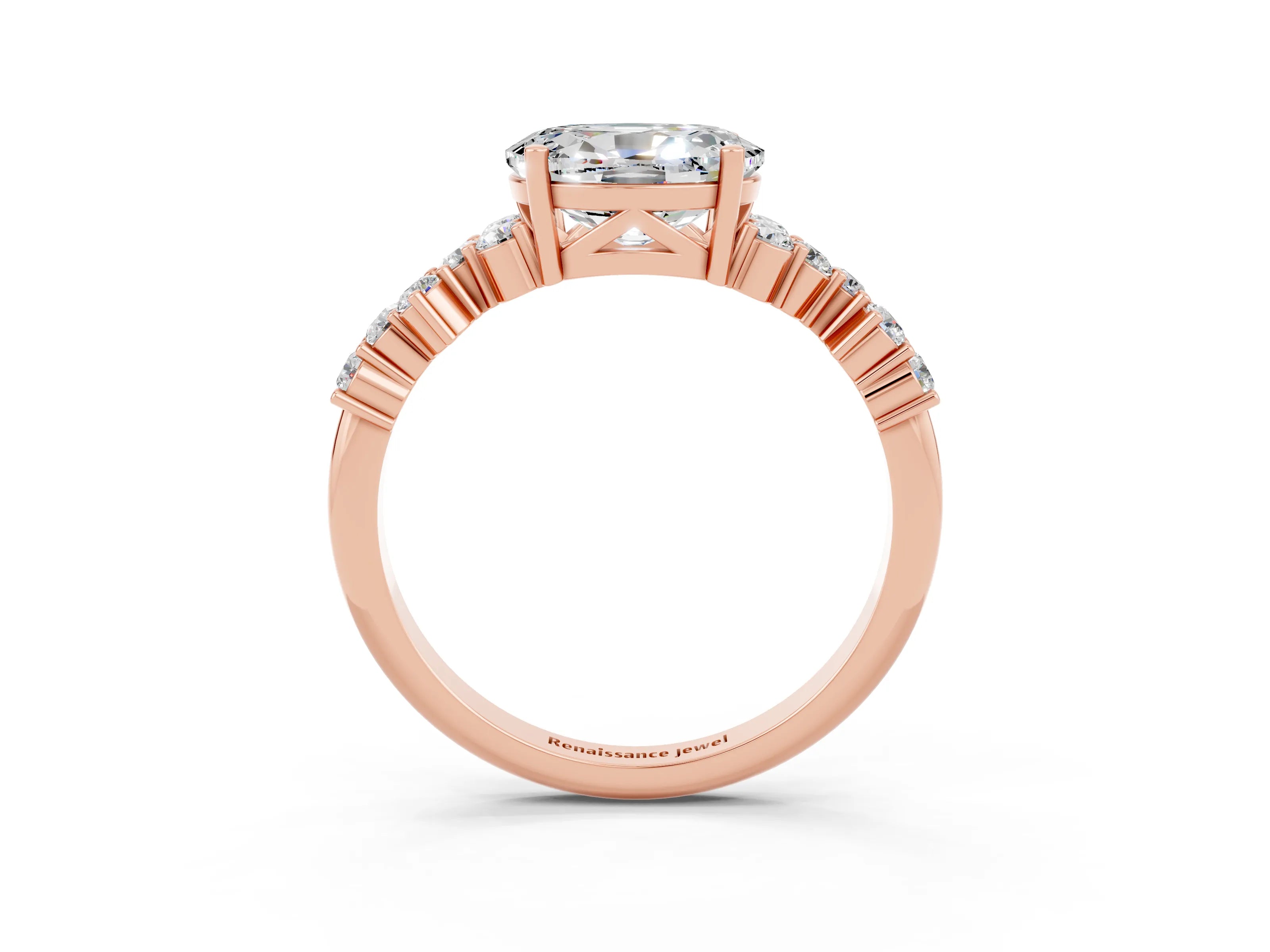 Rose gold Oval Cut Diamond Cluster Pavé Band with Four-Prong Setting_3