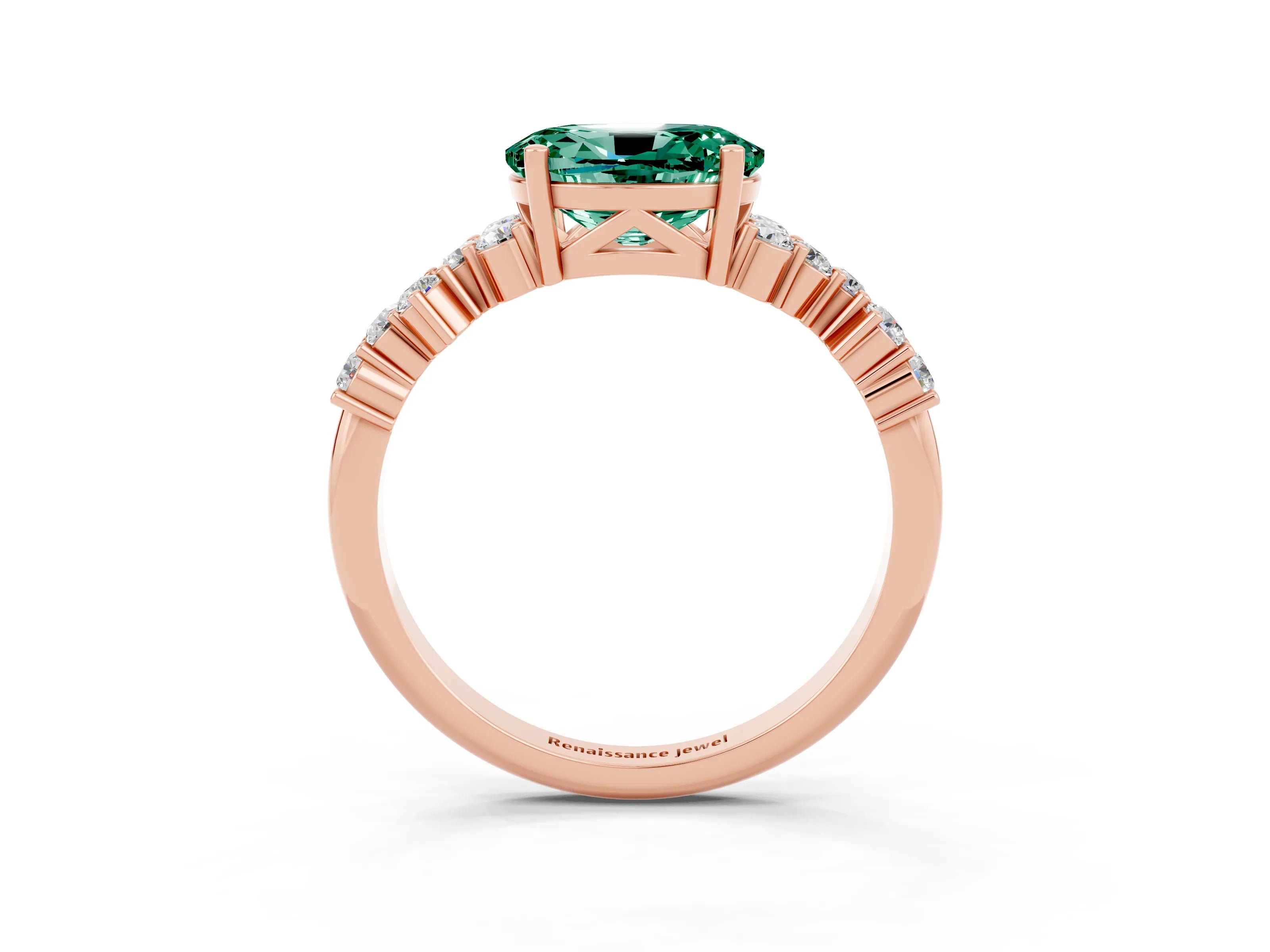 Rose gold Oval Cut Diamond Cluster Pavé Band with Four-Prong Setting_3