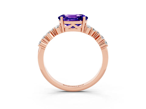 Rose gold Oval Cut Diamond Cluster Pavé Band with Four-Prong Setting_3
