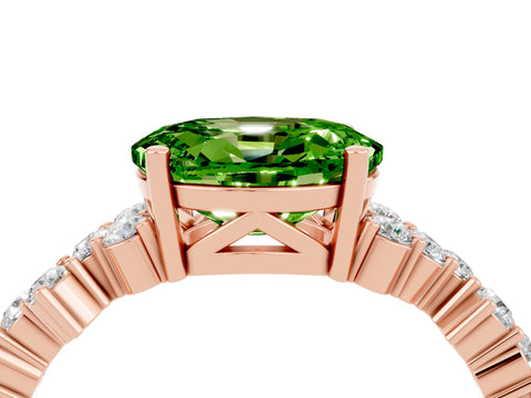 Rose gold Oval Cut Diamond Cluster Pavé Band with Four-Prong Setting_4