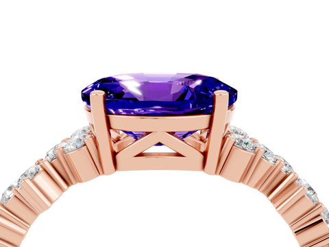 Rose gold Oval Cut Diamond Cluster Pavé Band with Four-Prong Setting_4