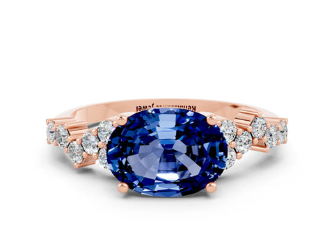 Rose gold Oval Cut Diamond Cluster Pavé Band with Four-Prong Setting