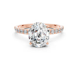 Rose gold Oval Cut Diamond Pavé Band with Six-Prong Setting