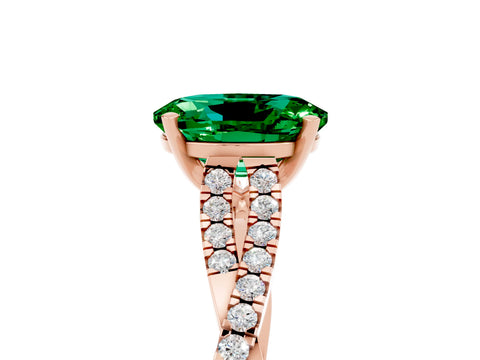 Rose gold Oval Cut Emerald Solitaire Engagement Ring with Twisted Pavé Band and Four-Prong Setting_5