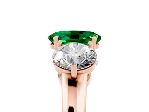 Rose gold Oval Cut Emerald Three-Stone Ring with Prong Setting and Classic Band_5