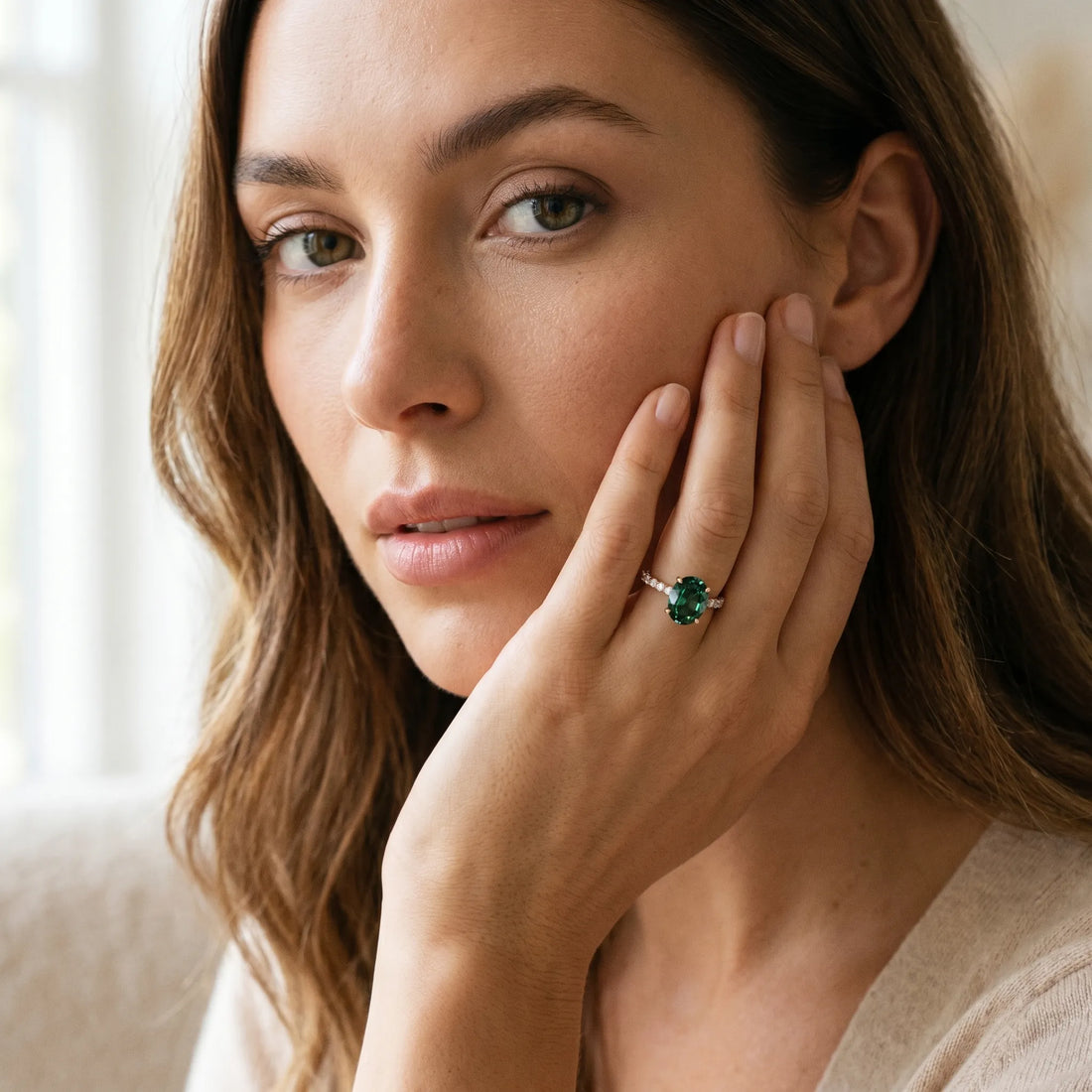 Rose gold Oval Cut Green Sapphire Solitaire Ring with Round  Pavé Band and Four-Prong Setting_43