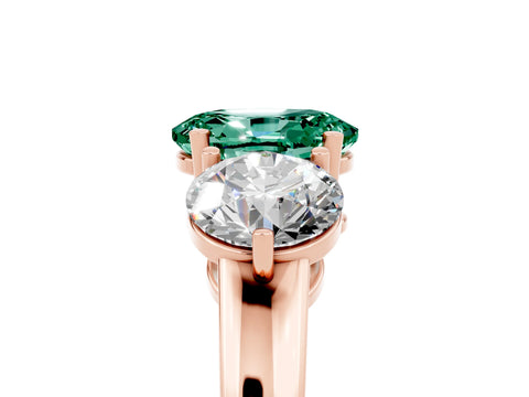 Rose gold Oval Cut Green Sapphire Three-Stone Ring with Prong Setting and Classic Band_5