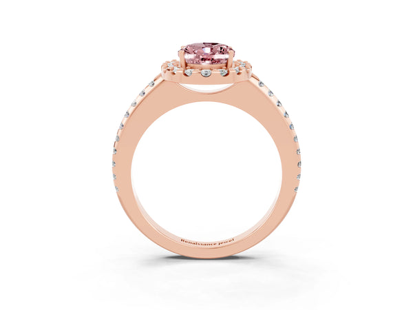 Rose gold Oval Cut Morganite Pavé Halo Ring with Four-Prong Setting