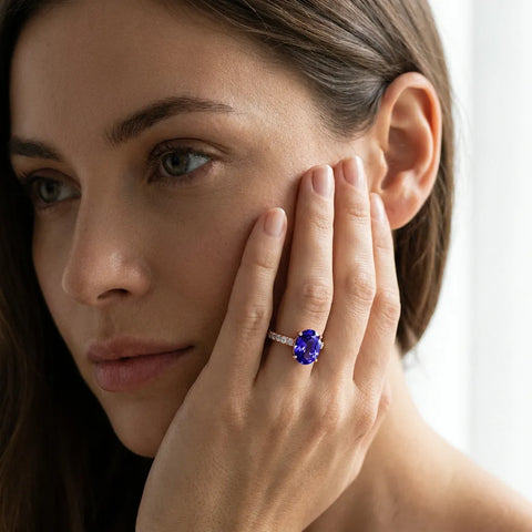Rose gold Oval Cut Tanzanite Solitaire Ring with Round  Pavé Band and Four-Prong Setting_43