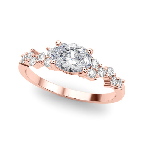 Rose gold Oval Diamond Cluster Pavé Band with Four-Prong Setting