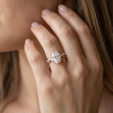 Rose gold Oval Diamond Cluster Prong-Set Solitaire Ring_14