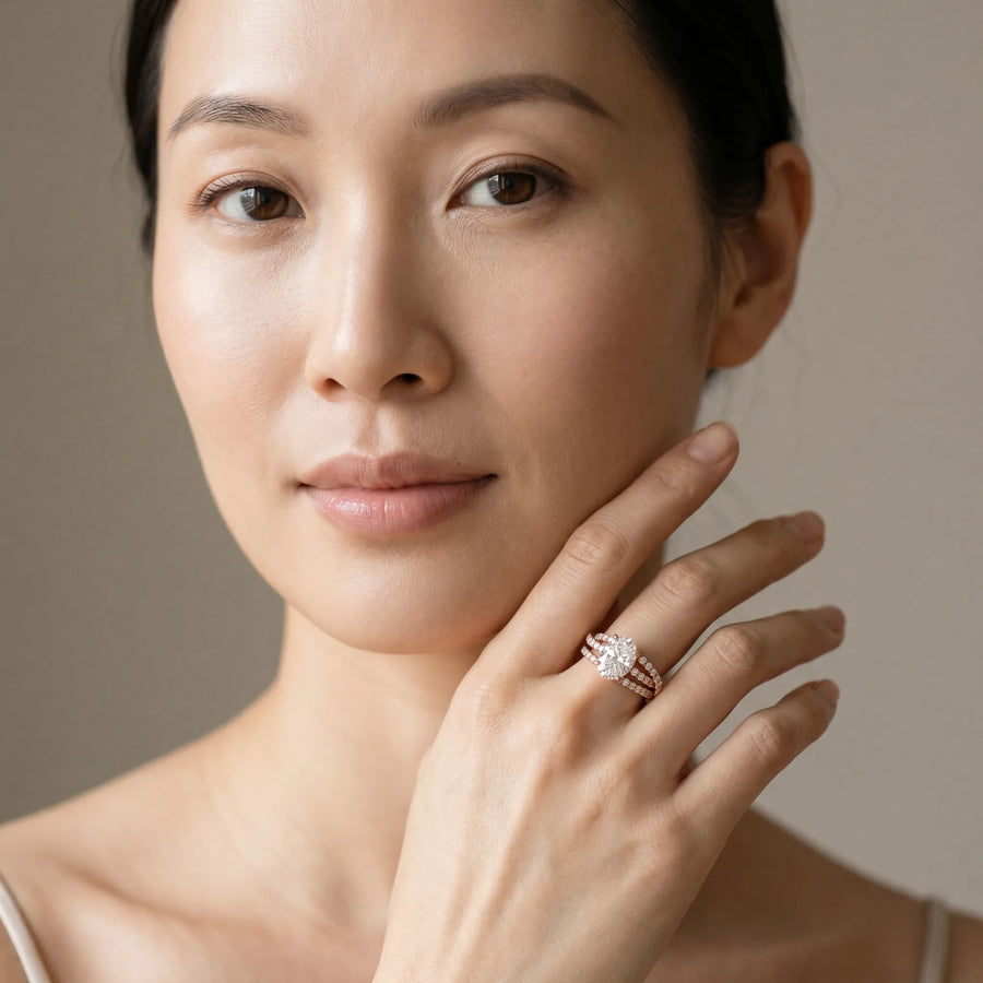 Rose gold Oval Solitaire Twist Band with Pavé Setting and Four-Prong Setting