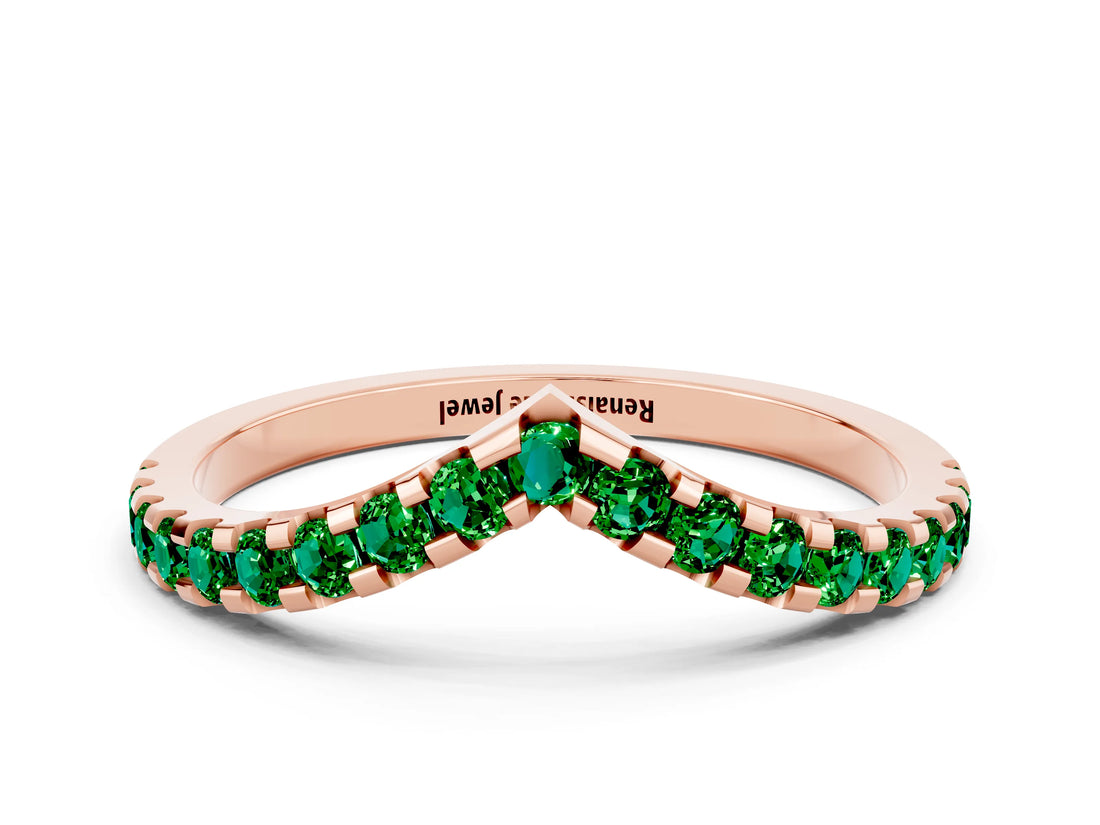Rose gold Pavé Round Emerald Chevron Band with Shared Prong Setting_6