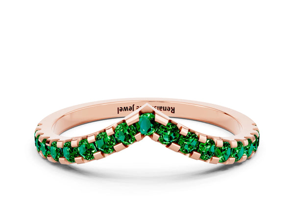 Rose Gold Round Lab-Grown Emerald Pave Chevron Curved Wedding Band with Shared Prongs