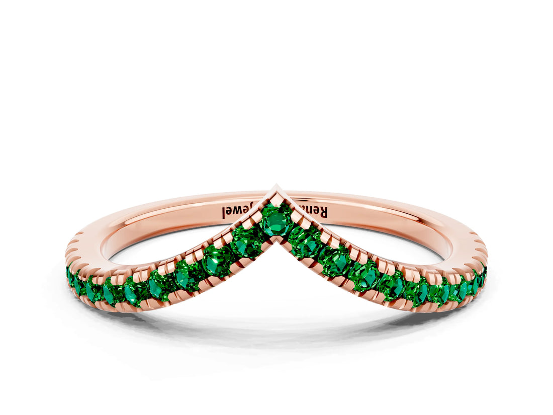 Rose gold Pavé Round Emerald V-Shaped Chevron Band with Shared Prong Setting_6