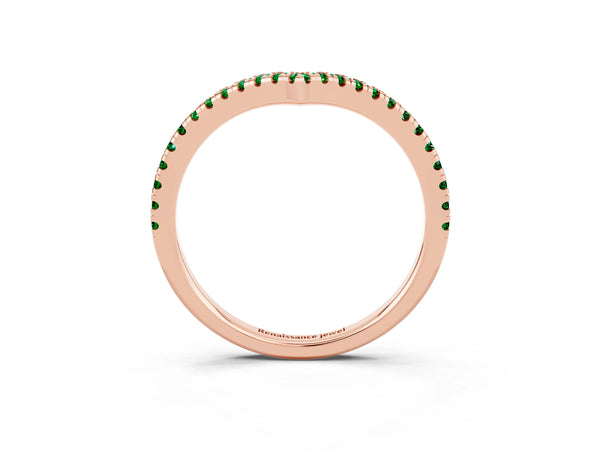 Rose Gold Round Lab-Grown Emerald V Chevron Pave Wedding Band with Shared Prongs