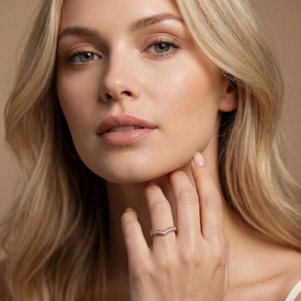 Rose gold Pave Round Diamond Curved Milgrain Band
