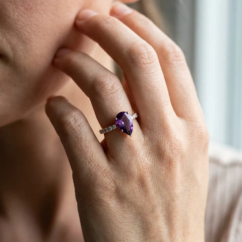 Rose gold Pear Cut Amethyst Solitaire Ring with Round  Pavé Band and Four-Prong Setting_44