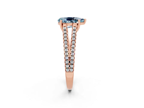 Rose gold Pear Cut Aquamarine Solitaire Engagement Ring with Split Shank Pavé Band_2