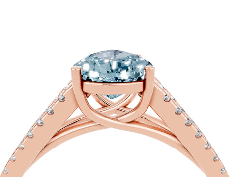Rose gold Pear Cut Aquamarine Solitaire Engagement Ring with Split Shank Pavé Band_4