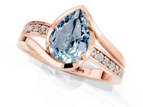 Rose gold Pear Cut Aquamarine Solitaire Ring with Split Shank and Prong Setting_1