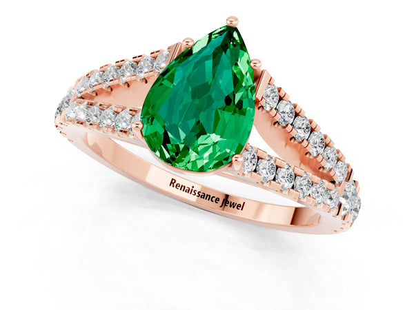 Rose gold Pear Cut Emerald Split Shank Engagement Ring with Round Pavé and Prong Setting