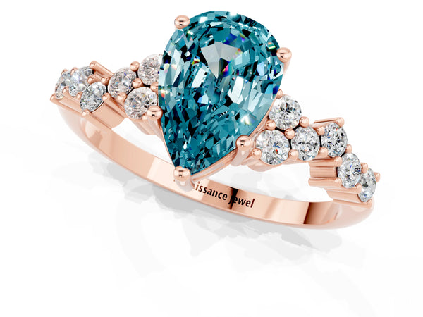 Rose gold Pear Cut Diamond Cluster Pavé Band with Four-Prong Setting