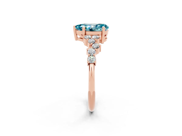 Rose gold Pear Cut Diamond Cluster Pavé Band with Four-Prong Setting