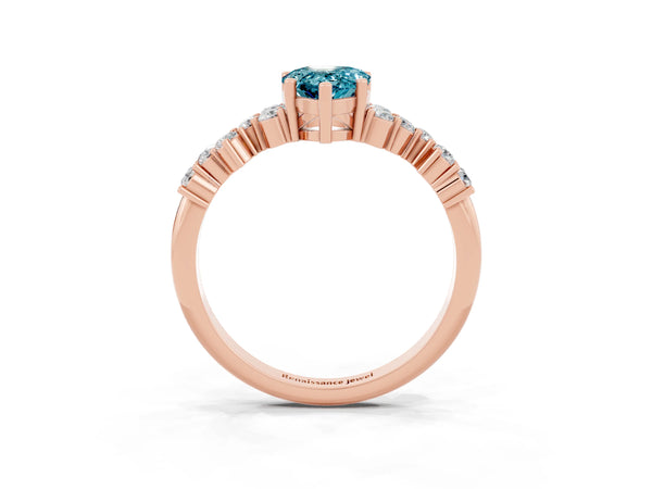 Rose gold Pear Cut Diamond Cluster Pavé Band with Four-Prong Setting