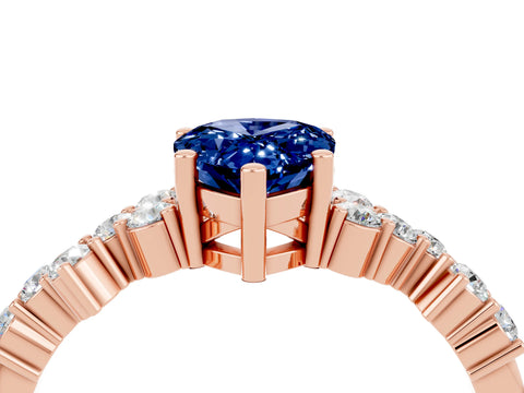 Rose gold Pear Cut Diamond Cluster Pavé Band with Four-Prong Setting_4