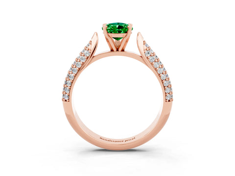 Rose gold Pear Cut Diamond Solitaire Engagement Ring with Pavé Band and Four-Prong Setting_3