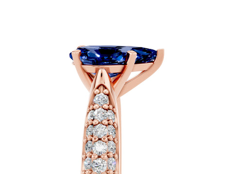Rose gold Pear Cut Diamond Solitaire Engagement Ring with Pavé Band and Four-Prong Setting_5