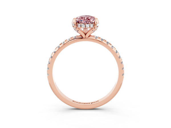Rose gold Pear Cut Diamond Solitaire Ring with Four-Prong Setting and Pavé Band
