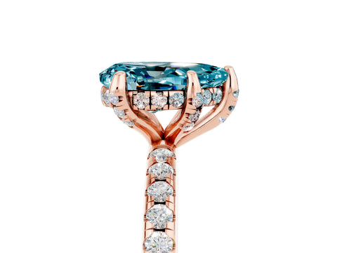 Rose gold Pear Cut Diamond Solitaire Ring with Four-Prong Setting and Pavé Band_5
